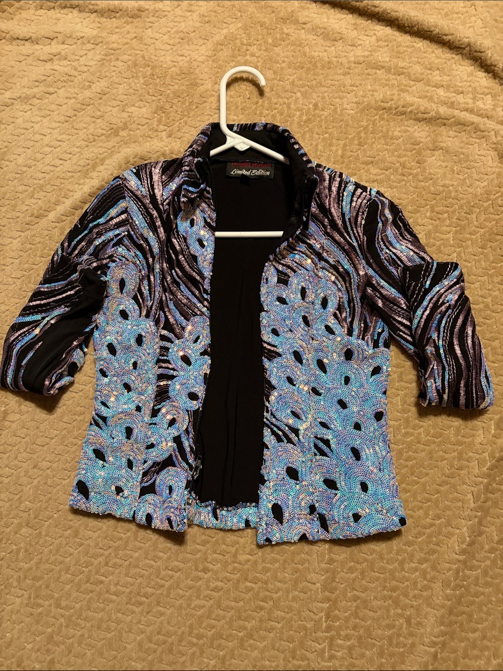 Girls size Medium Hobby Horse limited edition show shirt like new